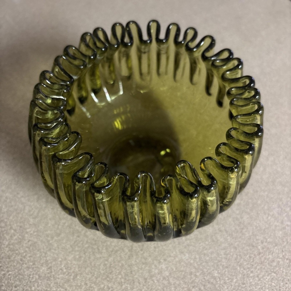 Blenko Olive‎ Green Ruffled Edge Bowl
